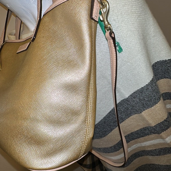 Coach Park Metro tote beautiful gold w/ beige (with a slight hue of pink) F25663 - Picture 8 of 16